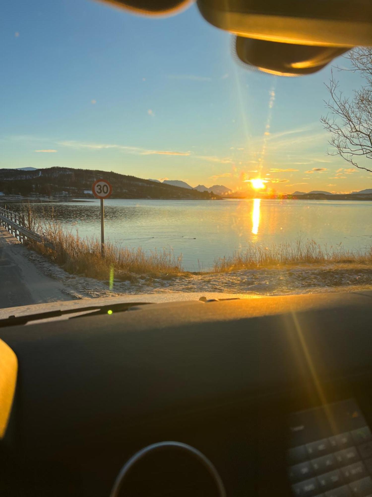 Hakoyveien 151, Tromso Hotel Екстериор снимка