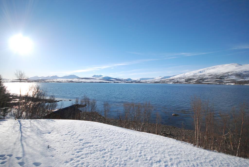 Hakoyveien 151, Tromso Hotel Стая снимка